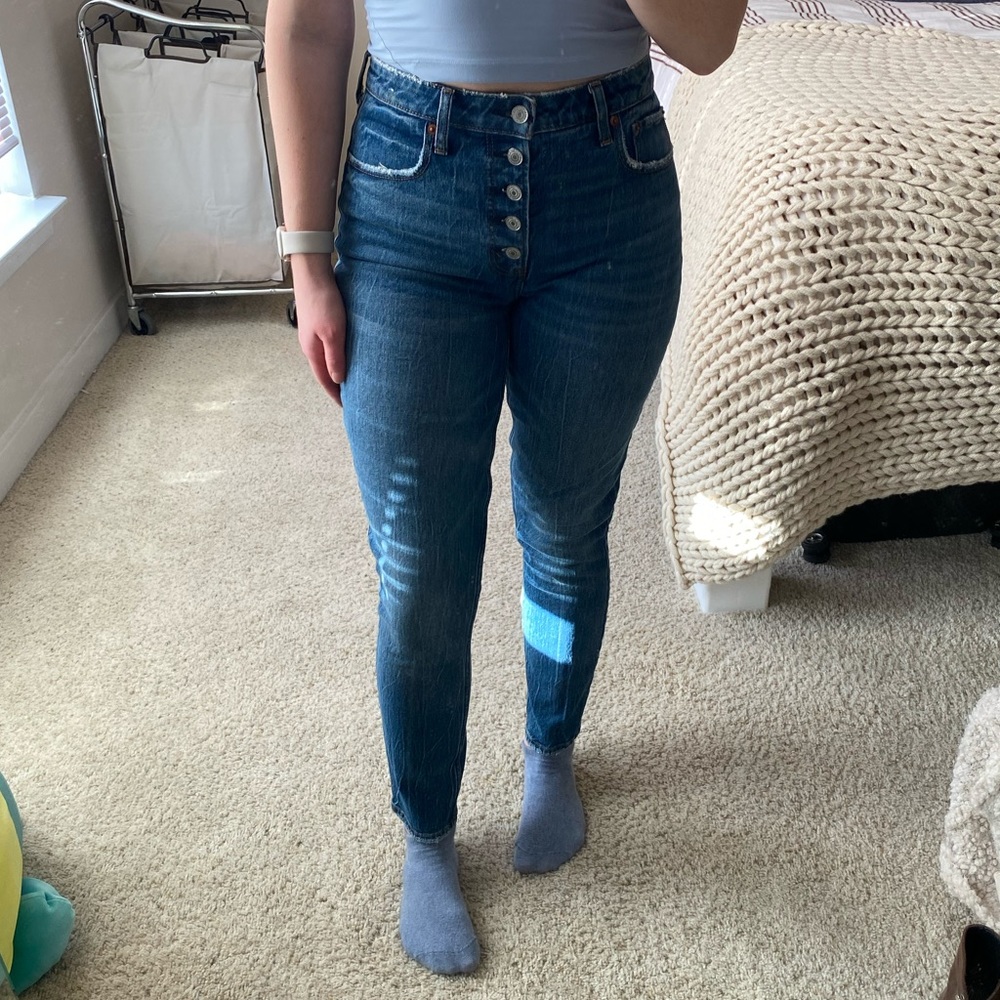 Abercrombie “The Skinny High Rise” curve love jeans w/ button front closure